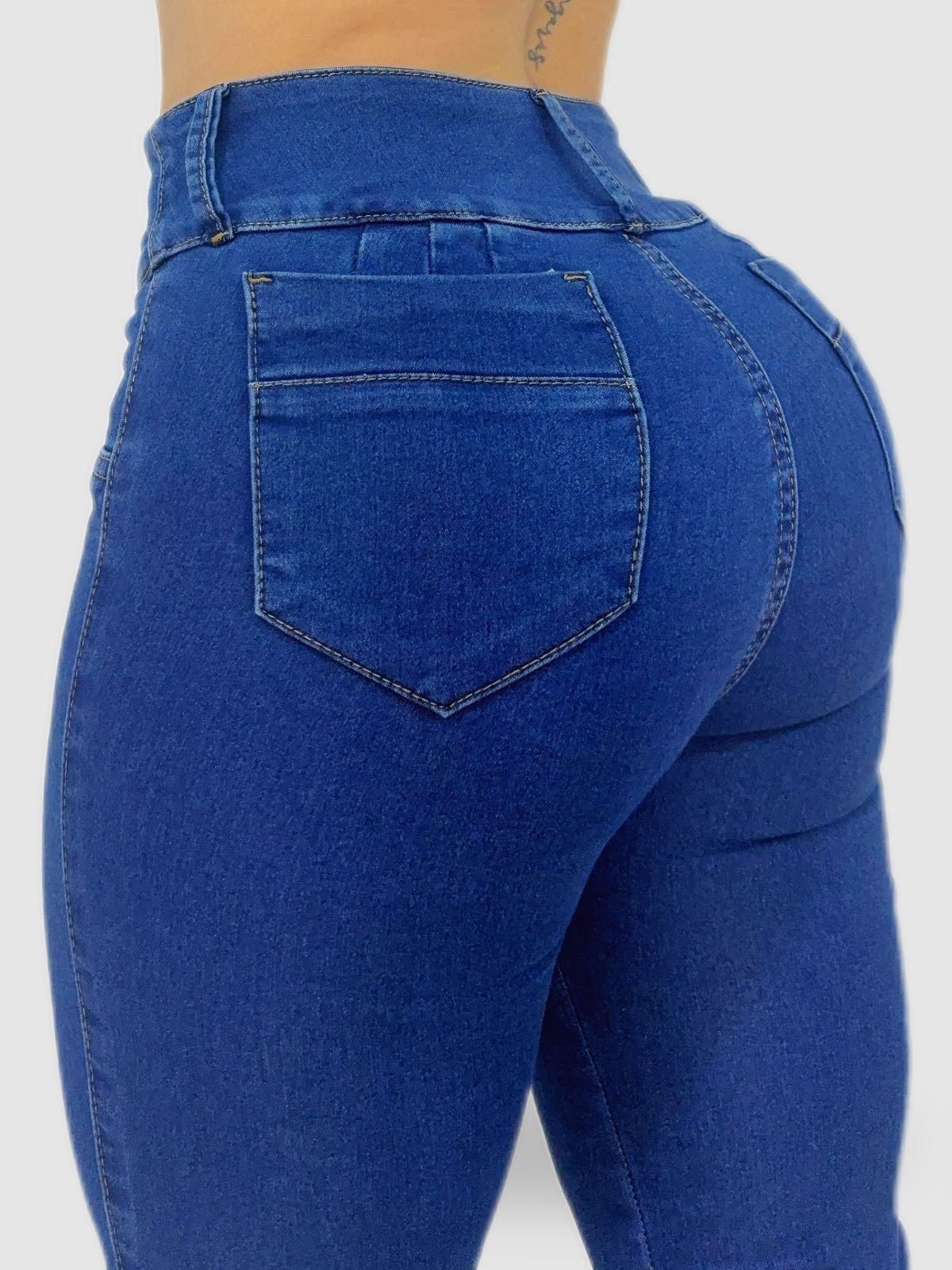 JEAN TIRO ALTO SKINNY CLÁSICO