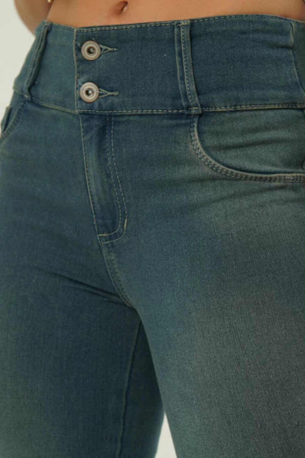 JEAN SKINNY VEGA- (Levanta Cola)