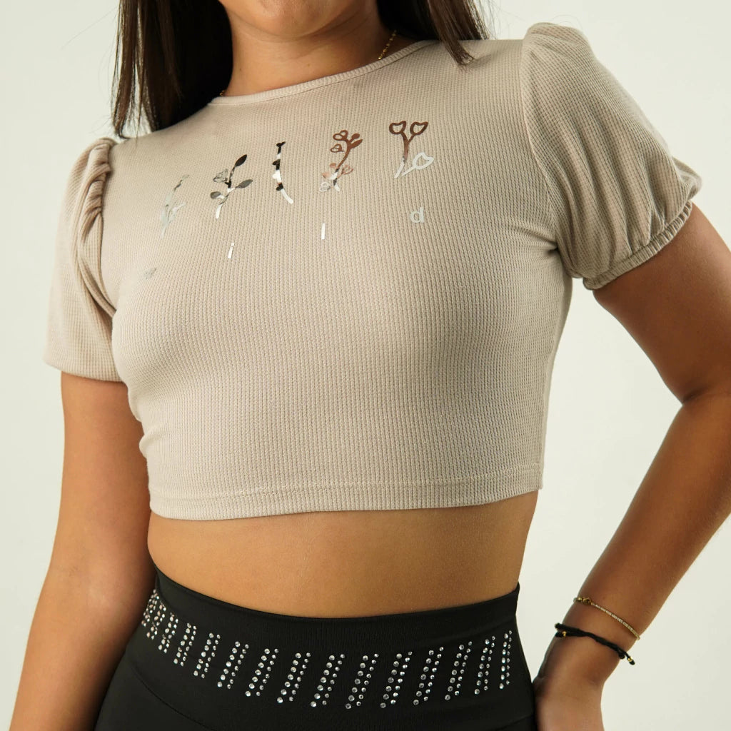 BLUSA FLOWER – ROMANTICISMO Y ELEGANCIA