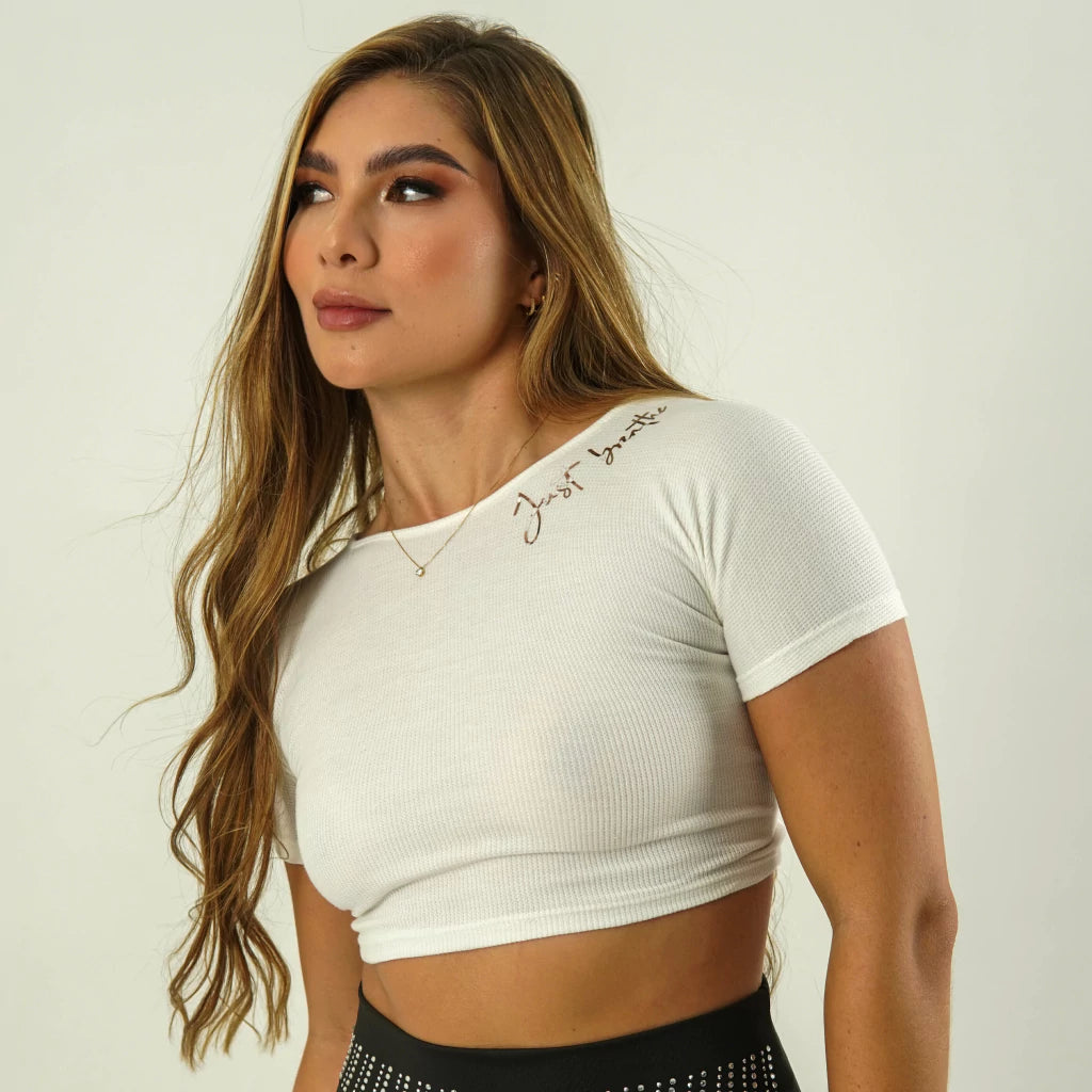 BLUSA LAIA – ELEGANCIA Y ENCANTO FEMENINO