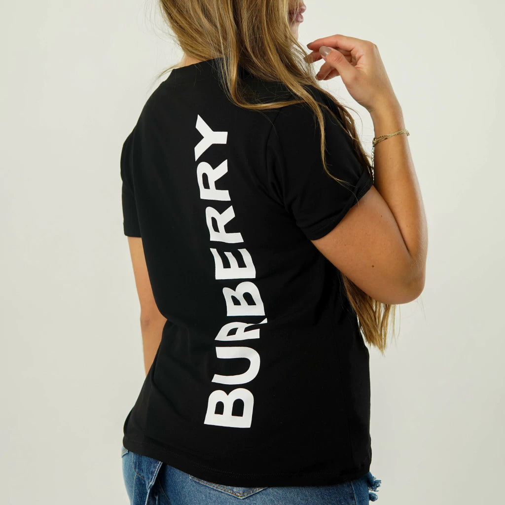 BLUSA BURBERRY – ELEGANCIA Y FRESCURA CON PEDRERIA