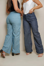 JEAN EN CHAMBRAY CON PEDRERÍA