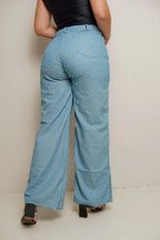 JEAN EN CHAMBRAY CON PEDRERÍA